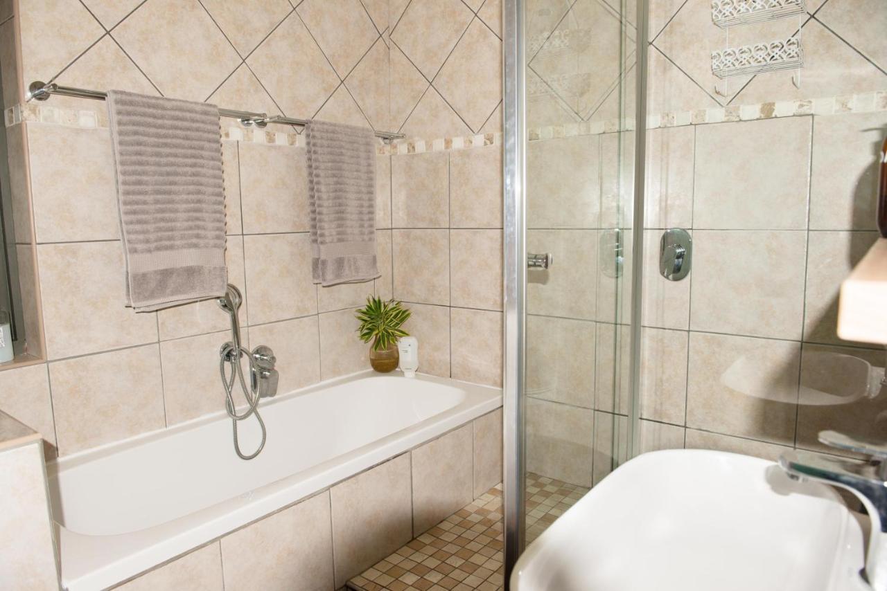 Paradise Self-Catering Units Jeffreys Bay Bagian luar foto